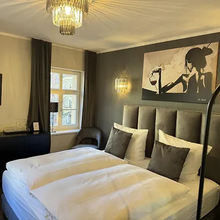 Apartmenthaus Burkhardt - Doppelzimmer Und 3* Meißen