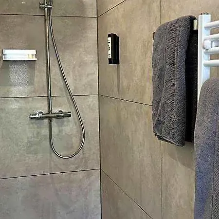 Apartmenthaus Burkhardt - Doppelzimmer Und Rum i privatbostad Meißen